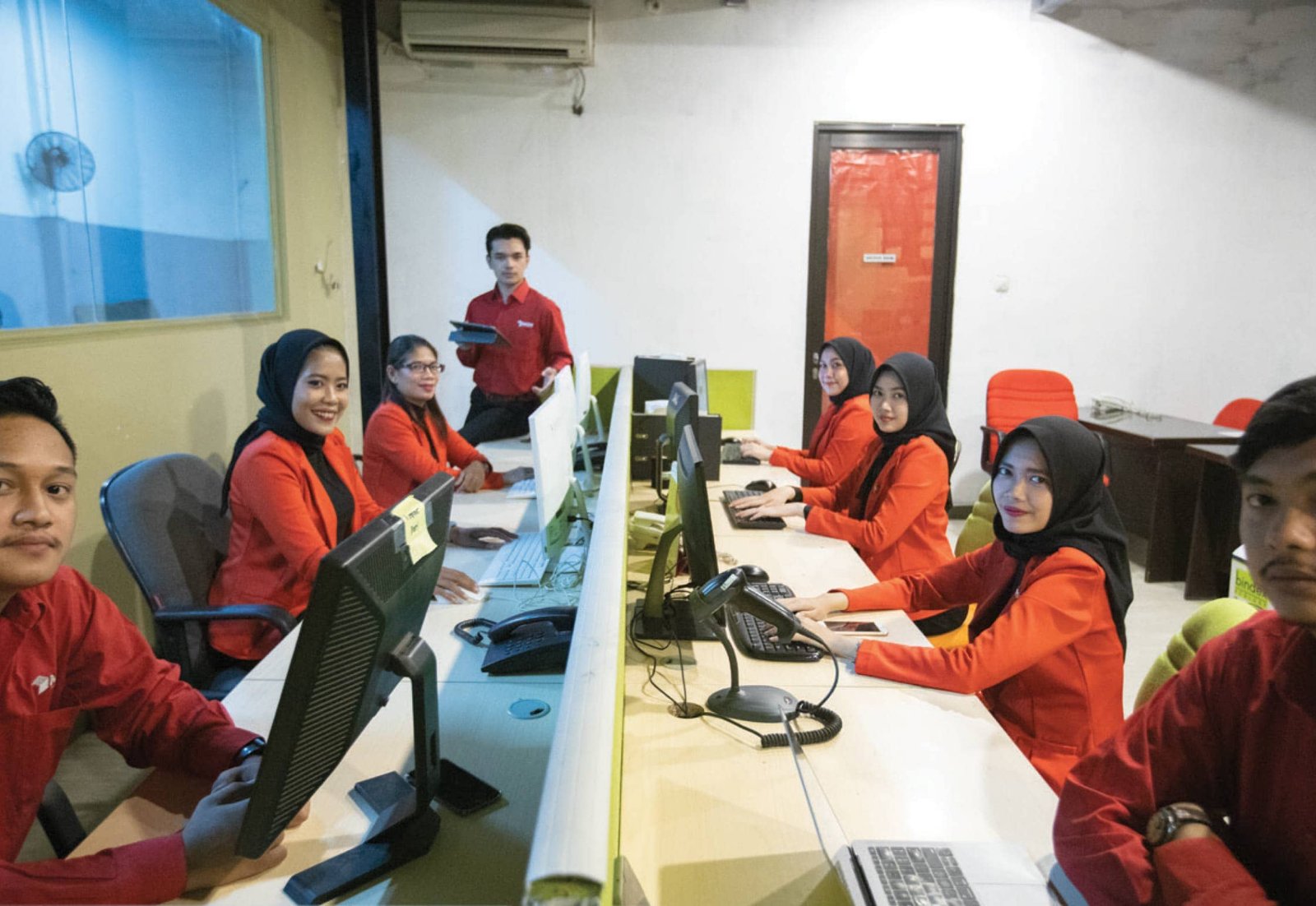 Customer Care & Layanan Pelanggan Kantor Cakung